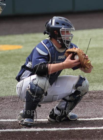 Thumbnail 2 in Carroll vs. Mill Valley (KSHSAA 5A Semifinal) photogallery.