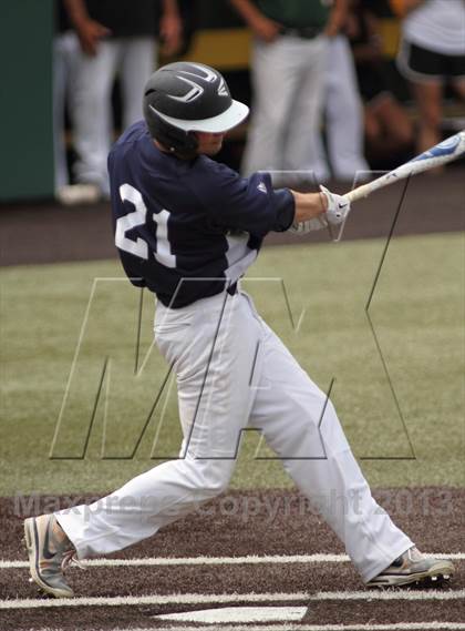 Thumbnail 3 in Carroll vs. Mill Valley (KSHSAA 5A Semifinal) photogallery.