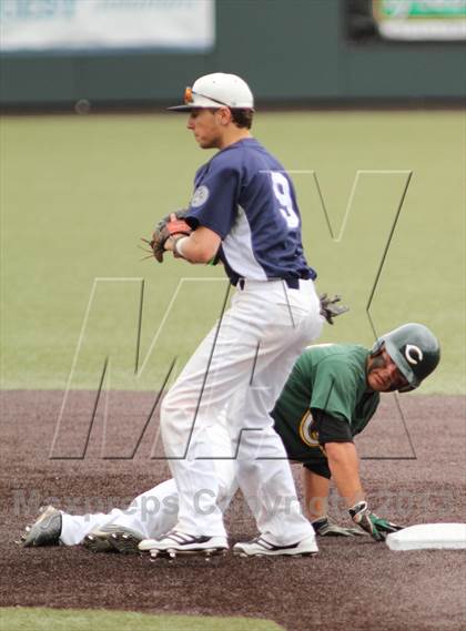 Thumbnail 2 in Carroll vs. Mill Valley (KSHSAA 5A Semifinal) photogallery.