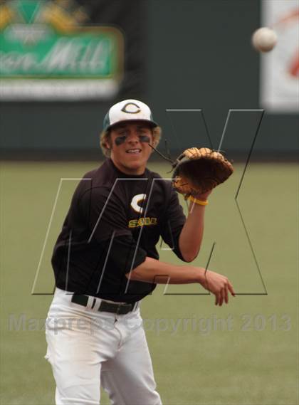 Thumbnail 2 in Carroll vs. Mill Valley (KSHSAA 5A Semifinal) photogallery.