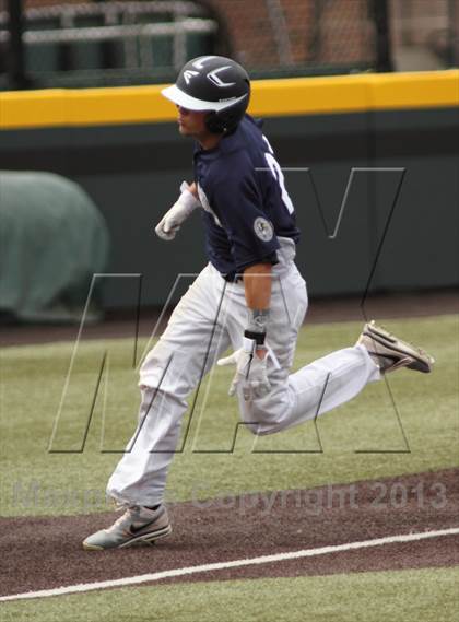 Thumbnail 1 in Carroll vs. Mill Valley (KSHSAA 5A Semifinal) photogallery.