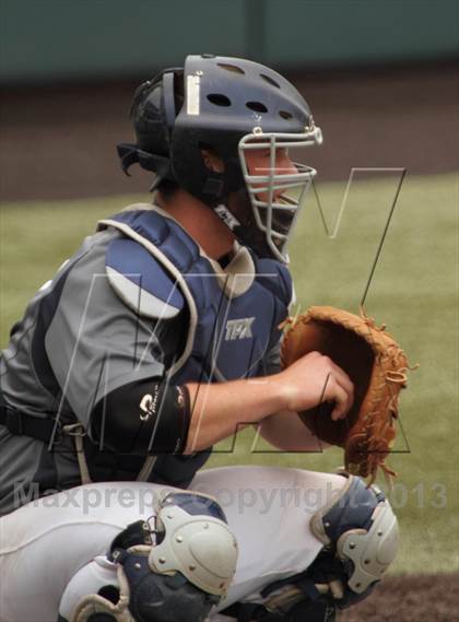 Thumbnail 1 in Carroll vs. Mill Valley (KSHSAA 5A Semifinal) photogallery.