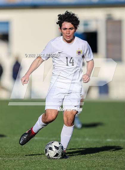 Thumbnail 3 in Birmingham vs. Chavez (CIF-LA Div-1 Semifinal) photogallery.
