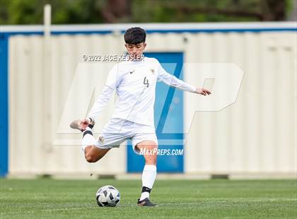 Thumbnail 3 in Birmingham vs. Chavez (CIF-LA Div-1 Semifinal) photogallery.