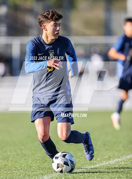 Thumbnail 2 in Birmingham vs. Chavez (CIF-LA Div-1 Semifinal) photogallery.