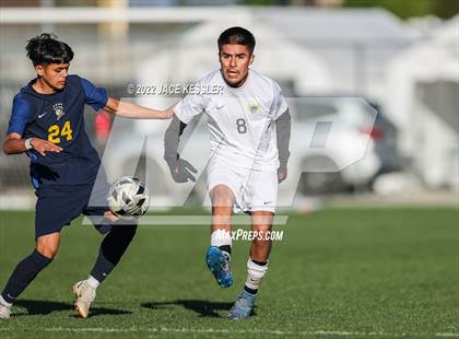 Thumbnail 1 in Birmingham vs. Chavez (CIF-LA Div-1 Semifinal) photogallery.
