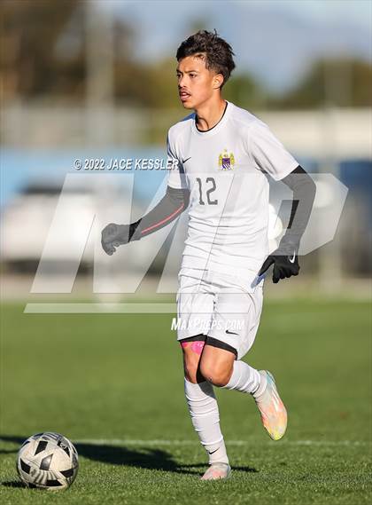 Thumbnail 2 in Birmingham vs. Chavez (CIF-LA Div-1 Semifinal) photogallery.