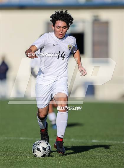 Thumbnail 2 in Birmingham vs. Chavez (CIF-LA Div-1 Semifinal) photogallery.