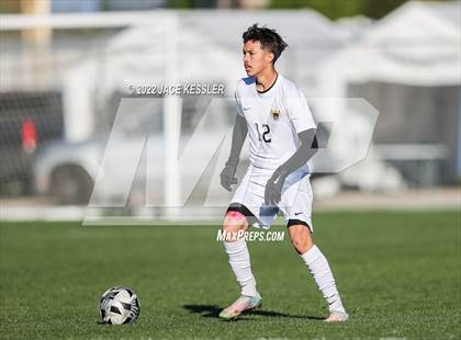 Thumbnail 3 in Birmingham vs. Chavez (CIF-LA Div-1 Semifinal) photogallery.
