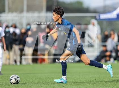 Thumbnail 2 in Birmingham vs. Chavez (CIF-LA Div-1 Semifinal) photogallery.