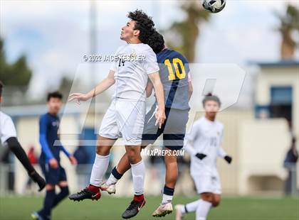 Thumbnail 3 in Birmingham vs. Chavez (CIF-LA Div-1 Semifinal) photogallery.