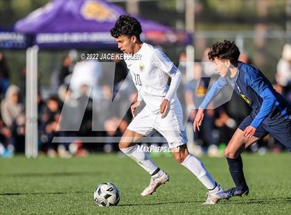 Thumbnail 3 in Birmingham vs. Chavez (CIF-LA Div-1 Semifinal) photogallery.
