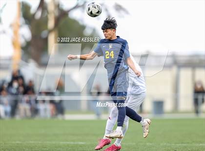 Thumbnail 3 in Birmingham vs. Chavez (CIF-LA Div-1 Semifinal) photogallery.