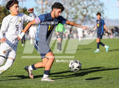 Thumbnail 2 in Birmingham vs. Chavez (CIF-LA Div-1 Semifinal) photogallery.