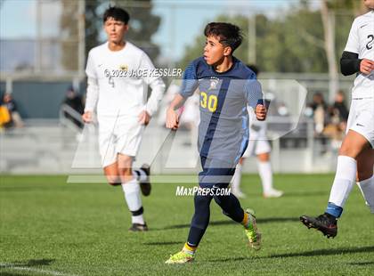 Thumbnail 3 in Birmingham vs. Chavez (CIF-LA Div-1 Semifinal) photogallery.