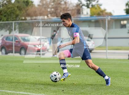 Thumbnail 3 in Birmingham vs. Chavez (CIF-LA Div-1 Semifinal) photogallery.