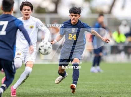 Thumbnail 2 in Birmingham vs. Chavez (CIF-LA Div-1 Semifinal) photogallery.