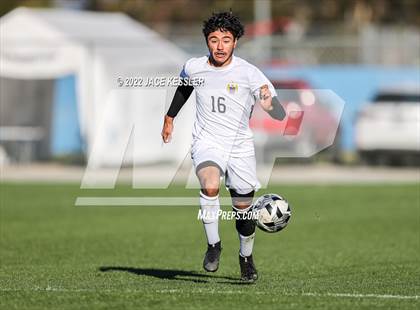 Thumbnail 3 in Birmingham vs. Chavez (CIF-LA Div-1 Semifinal) photogallery.
