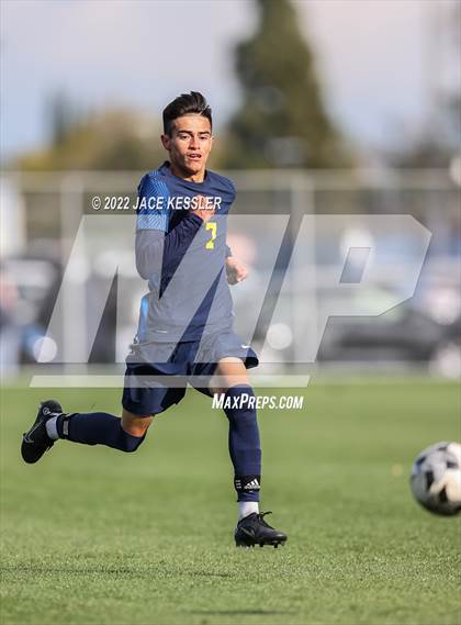 Thumbnail 2 in Birmingham vs. Chavez (CIF-LA Div-1 Semifinal) photogallery.