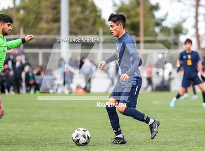Thumbnail 2 in Birmingham vs. Chavez (CIF-LA Div-1 Semifinal) photogallery.