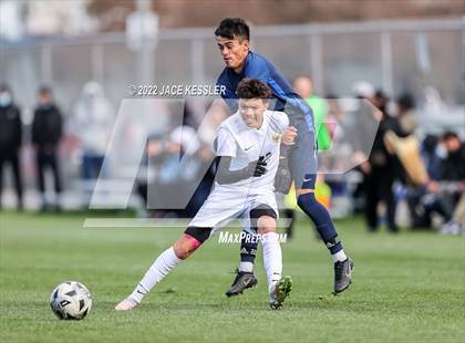 Thumbnail 2 in Birmingham vs. Chavez (CIF-LA Div-1 Semifinal) photogallery.