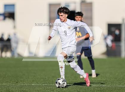 Thumbnail 3 in Birmingham vs. Chavez (CIF-LA Div-1 Semifinal) photogallery.