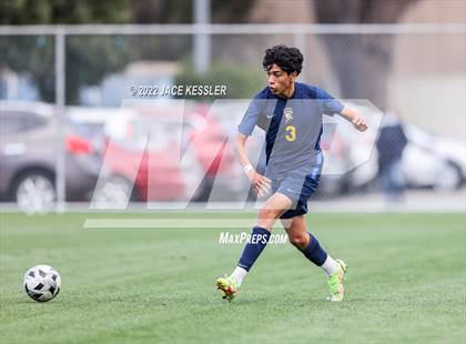 Thumbnail 1 in Birmingham vs. Chavez (CIF-LA Div-1 Semifinal) photogallery.
