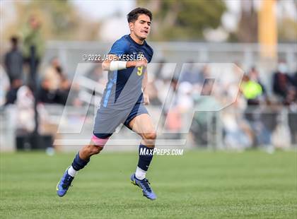 Thumbnail 2 in Birmingham vs. Chavez (CIF-LA Div-1 Semifinal) photogallery.