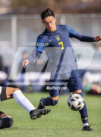 Thumbnail 1 in Birmingham vs. Chavez (CIF-LA Div-1 Semifinal) photogallery.
