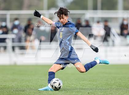 Thumbnail 2 in Birmingham vs. Chavez (CIF-LA Div-1 Semifinal) photogallery.