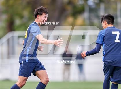 Thumbnail 3 in Birmingham vs. Chavez (CIF-LA Div-1 Semifinal) photogallery.