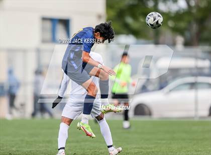 Thumbnail 3 in Birmingham vs. Chavez (CIF-LA Div-1 Semifinal) photogallery.