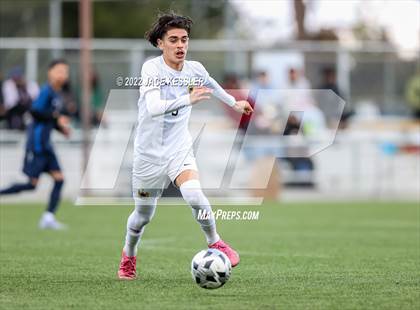 Thumbnail 2 in Birmingham vs. Chavez (CIF-LA Div-1 Semifinal) photogallery.