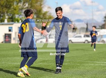 Thumbnail 1 in Birmingham vs. Chavez (CIF-LA Div-1 Semifinal) photogallery.