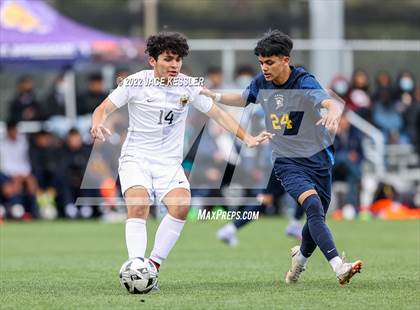 Thumbnail 2 in Birmingham vs. Chavez (CIF-LA Div-1 Semifinal) photogallery.