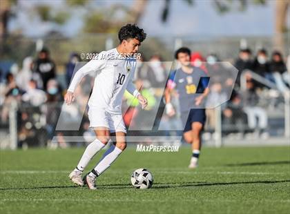Thumbnail 2 in Birmingham vs. Chavez (CIF-LA Div-1 Semifinal) photogallery.