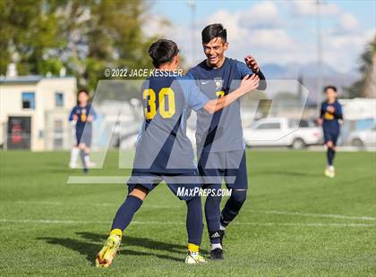 Thumbnail 2 in Birmingham vs. Chavez (CIF-LA Div-1 Semifinal) photogallery.