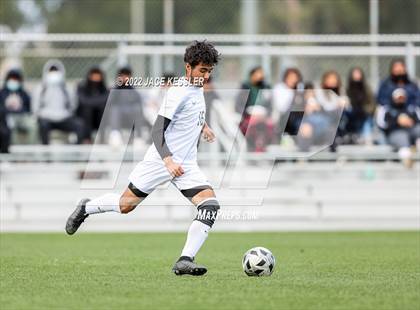 Thumbnail 1 in Birmingham vs. Chavez (CIF-LA Div-1 Semifinal) photogallery.