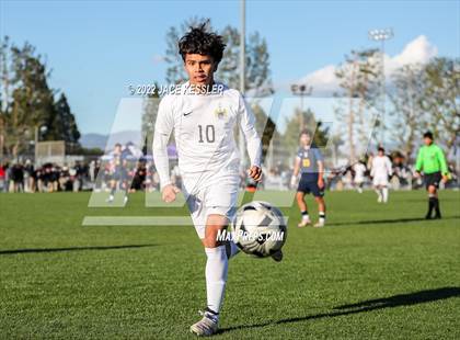 Thumbnail 1 in Birmingham vs. Chavez (CIF-LA Div-1 Semifinal) photogallery.