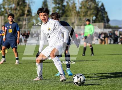 Thumbnail 1 in Birmingham vs. Chavez (CIF-LA Div-1 Semifinal) photogallery.