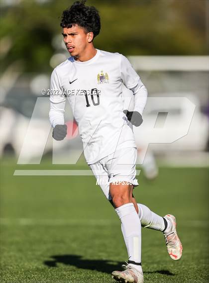 Thumbnail 2 in Birmingham vs. Chavez (CIF-LA Div-1 Semifinal) photogallery.