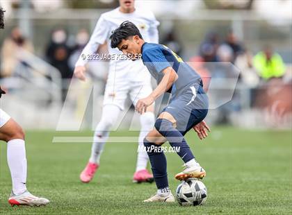 Thumbnail 3 in Birmingham vs. Chavez (CIF-LA Div-1 Semifinal) photogallery.