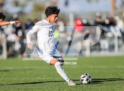 Thumbnail 2 in Birmingham vs. Chavez (CIF-LA Div-1 Semifinal) photogallery.