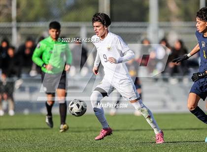 Thumbnail 1 in Birmingham vs. Chavez (CIF-LA Div-1 Semifinal) photogallery.