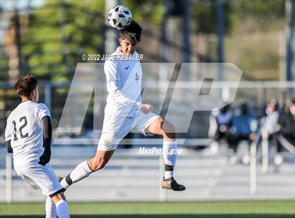 Thumbnail 1 in Birmingham vs. Chavez (CIF-LA Div-1 Semifinal) photogallery.