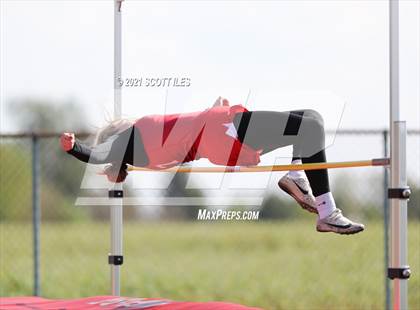 Thumbnail 1 in Logan Elm Invitational photogallery.