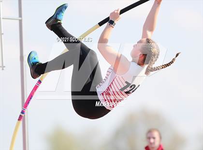 Thumbnail 2 in Logan Elm Invitational photogallery.