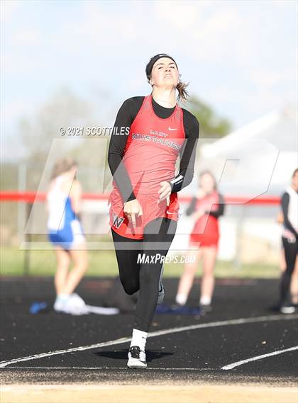 Thumbnail 2 in Logan Elm Invitational photogallery.