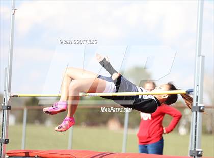 Thumbnail 2 in Logan Elm Invitational photogallery.