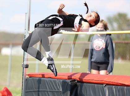 Thumbnail 3 in Logan Elm Invitational photogallery.